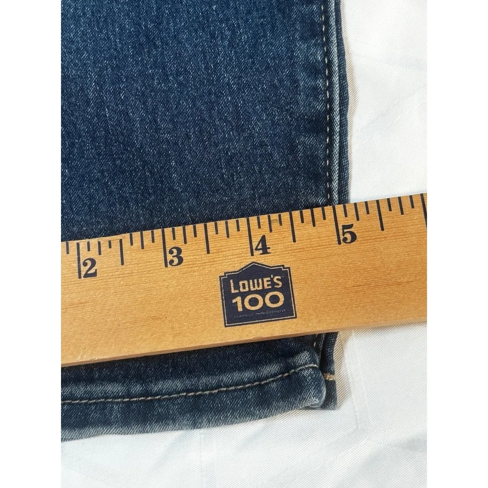 Signature by Levi Strauss tag shows